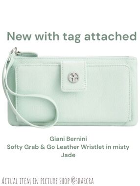 Giani Bernini Women Softy Grab Go Leather Wristlet wallet Misty Jade mint green